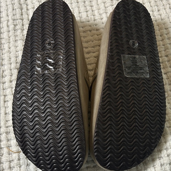 Universal Thread Tan Mules - Picture 5 of 7